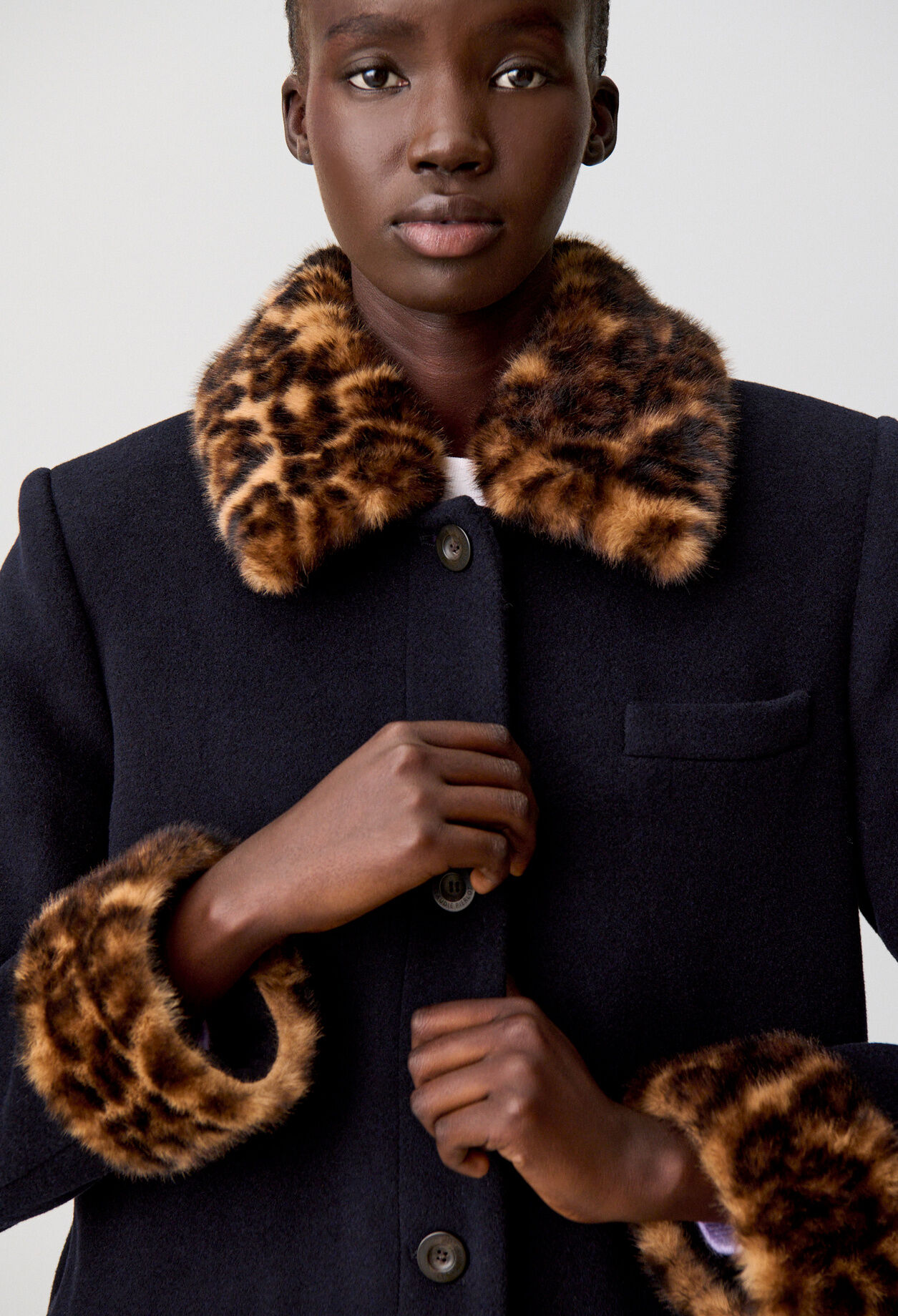 Abrigo largo de lana leopardo