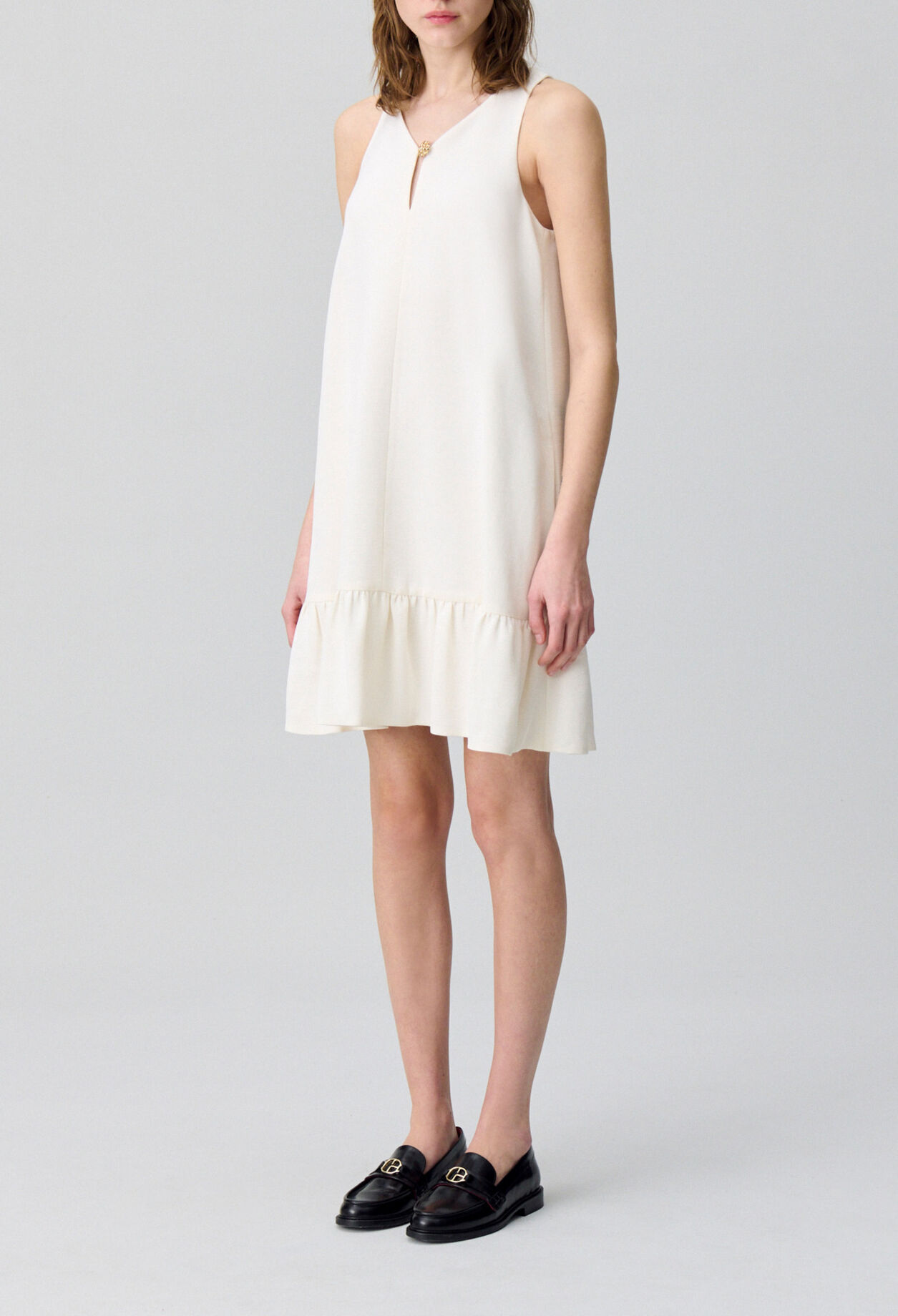 Vestido corto sin mangas