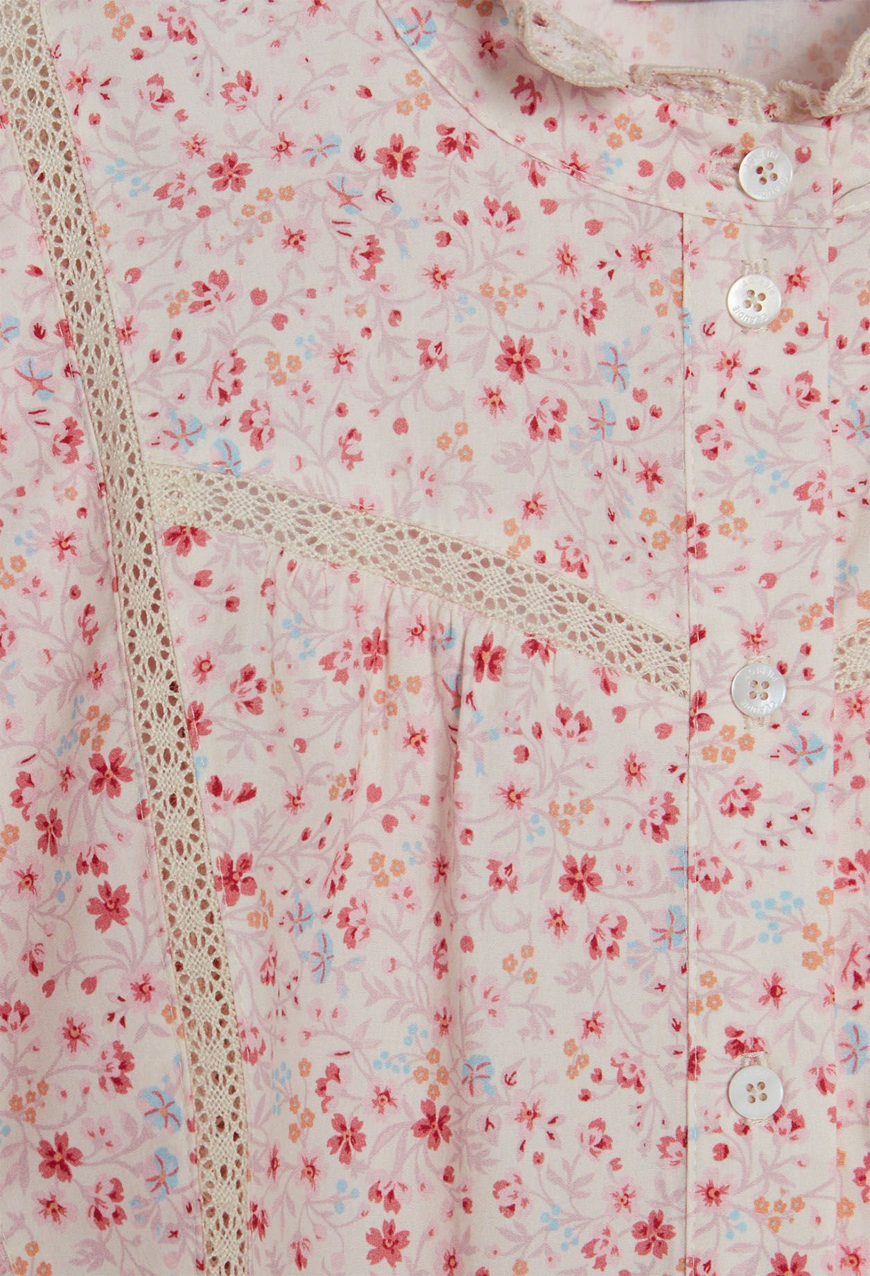 Vestido de flores con volantes