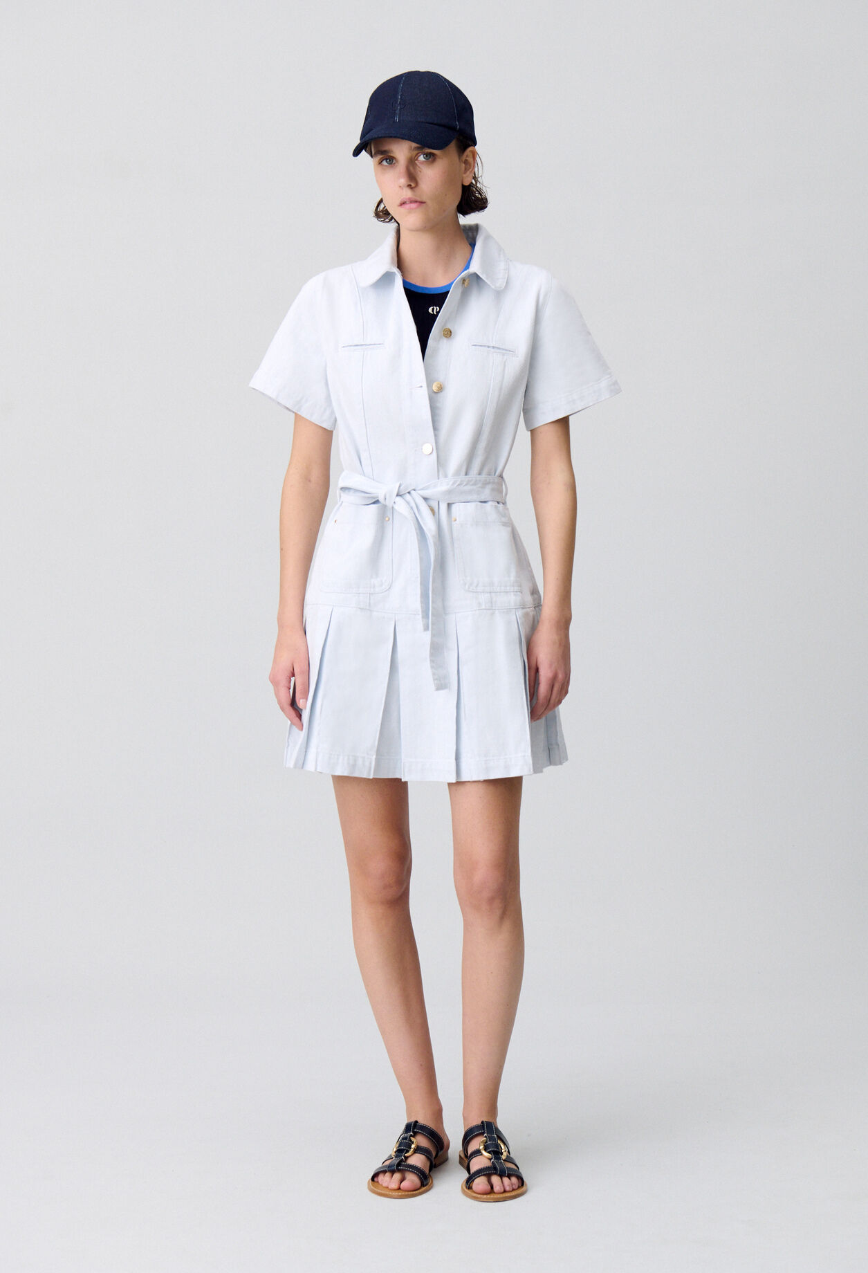Vestido corto de denim con pliegues