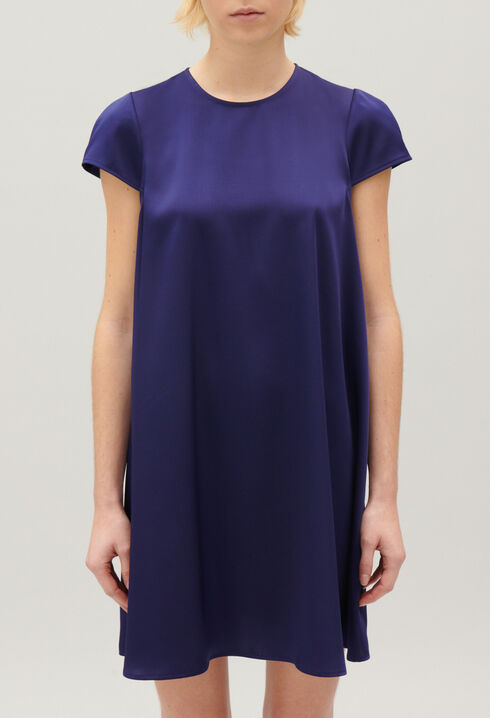 Vestido corto vaporoso