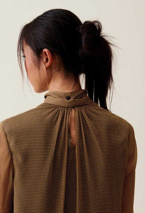 Vestido fluido con cuello lazo