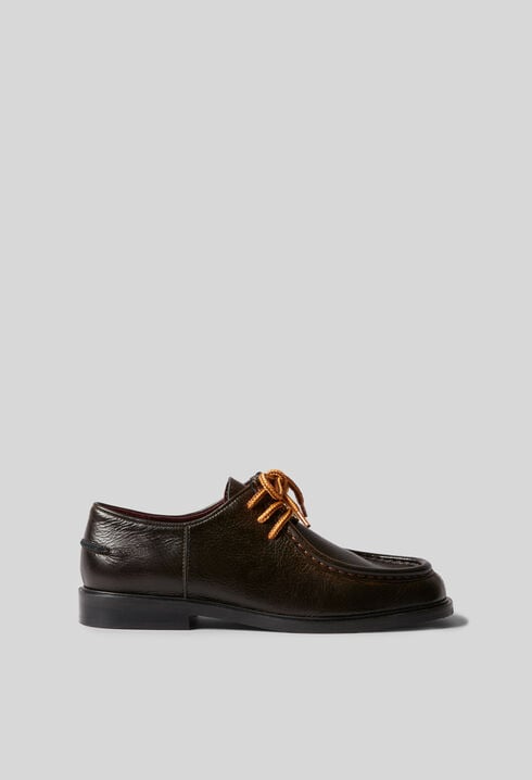 Zapatos derby de cuero granulados