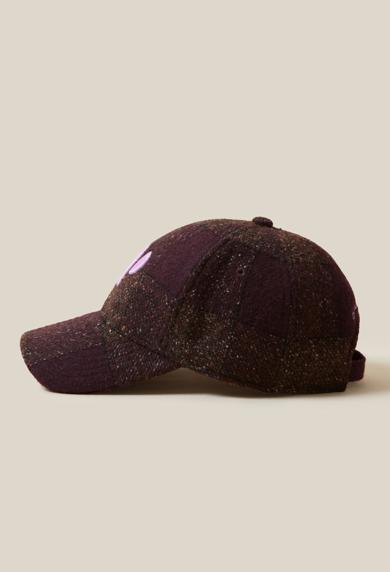 Gorra de tartán bordada CP