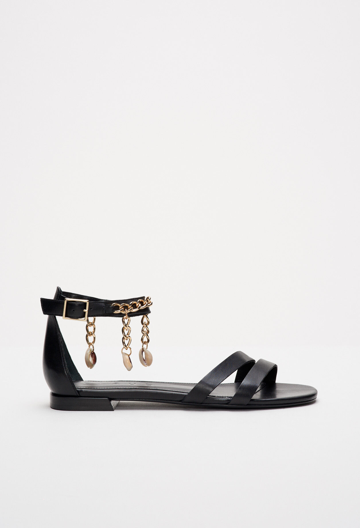 Sandalias con cadena de metal