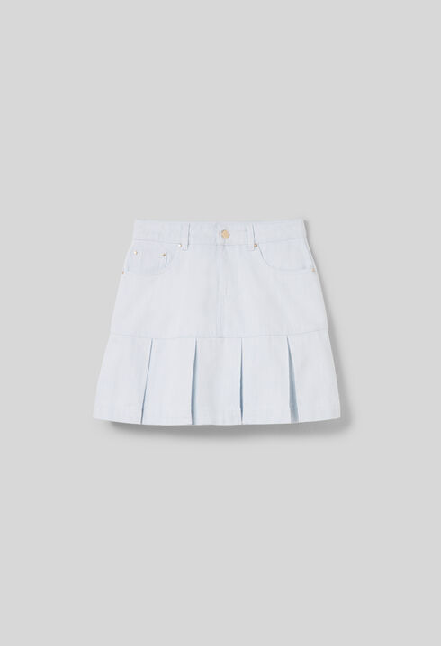 Falda corta de denim con pliegues