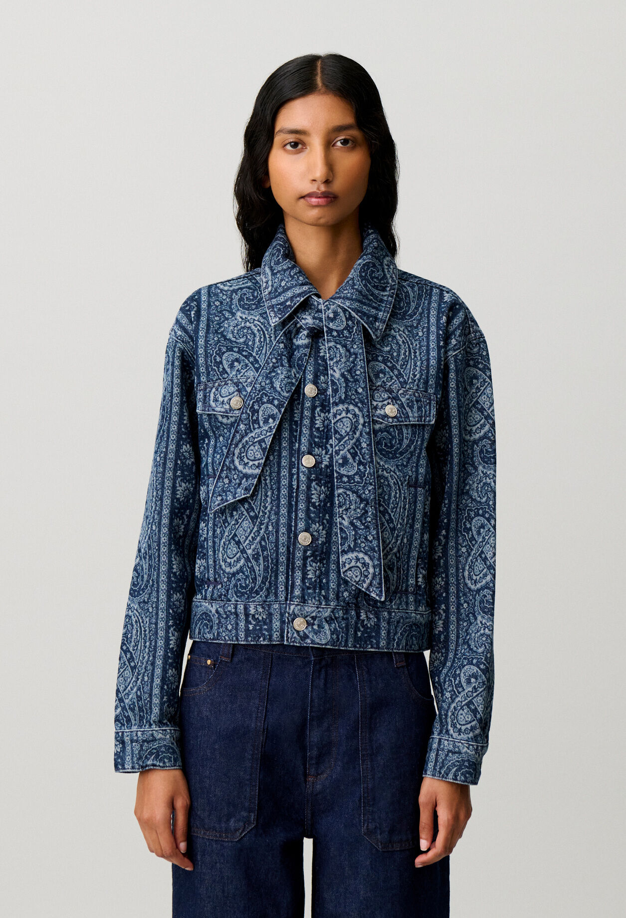 Chaqueta de denim estampada