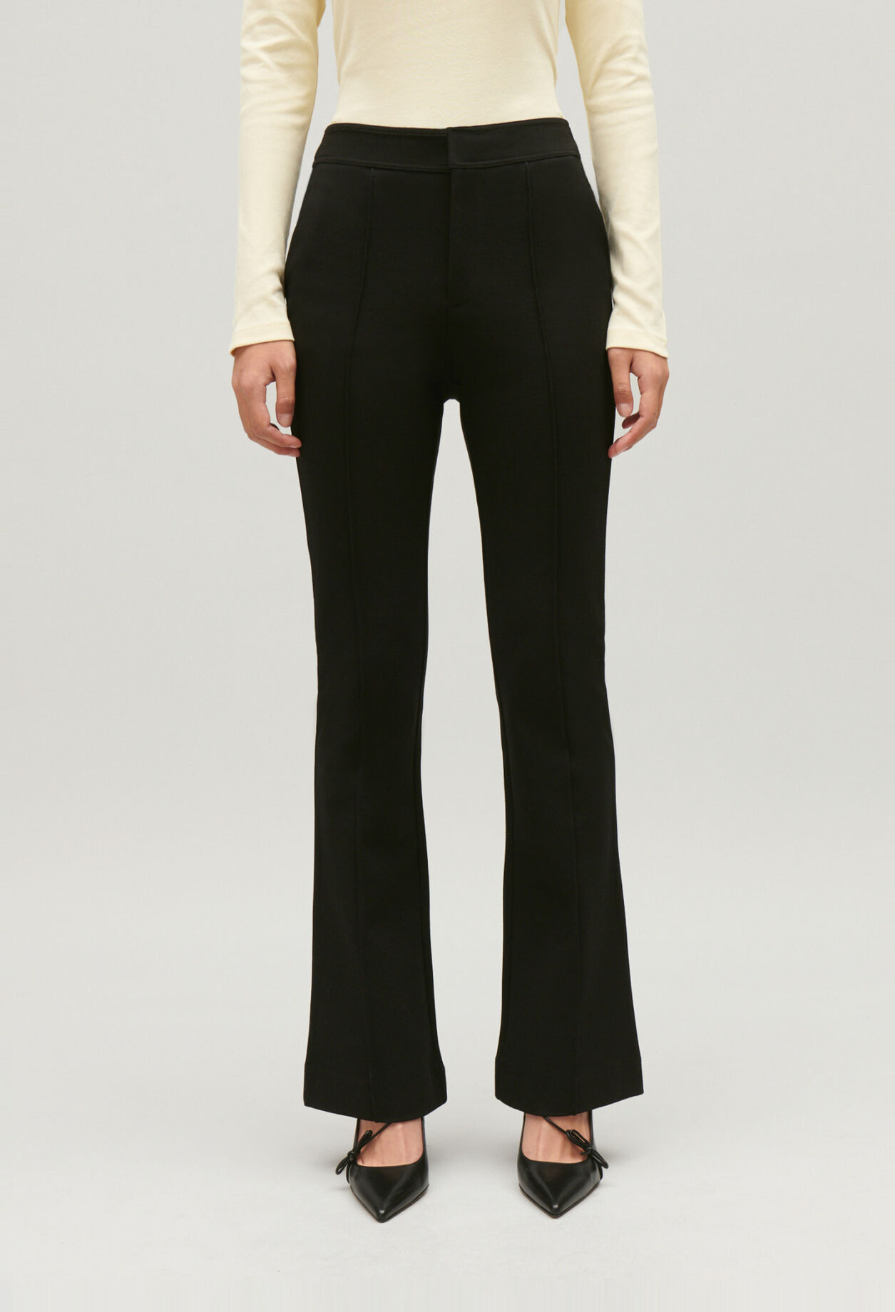 Pantal&oacute;n de traje negro