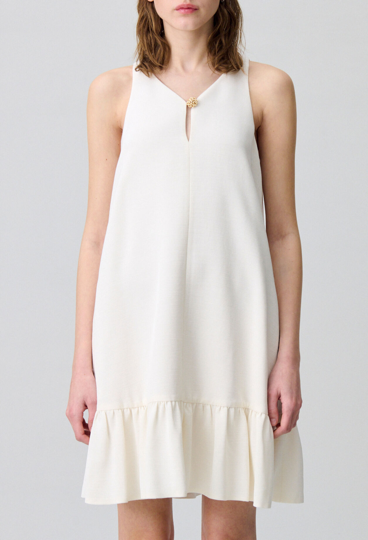 Vestido corto sin mangas