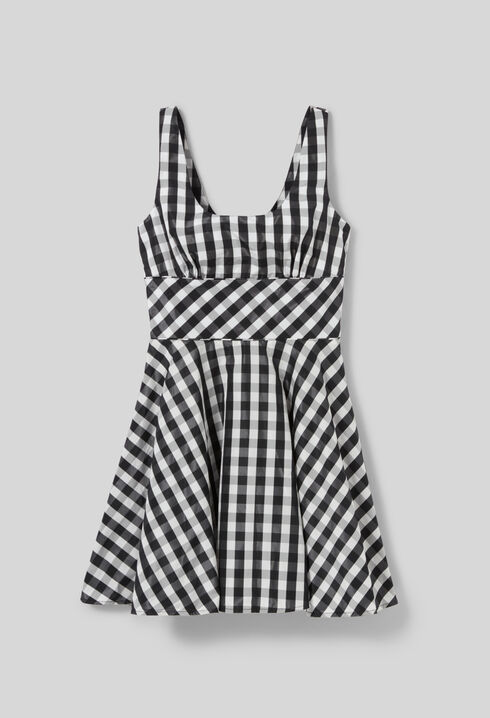 Vestido corto estilo skater