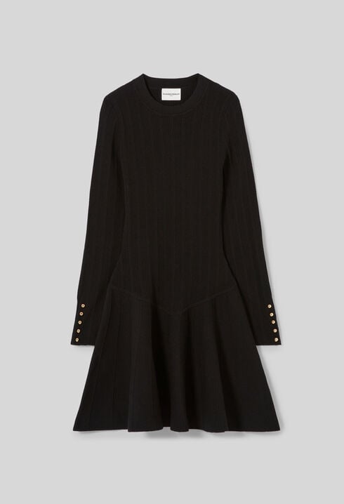 Vestido corto de línea evasé