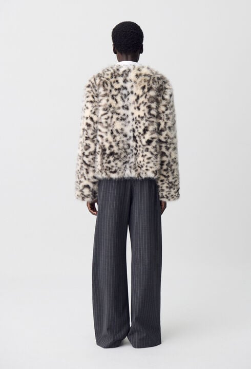 Abrigo de piel sintética leopardo