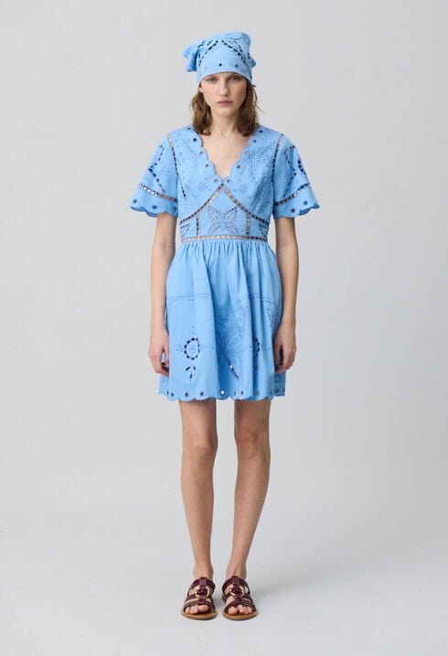 Vestido corto bordados de mariposas