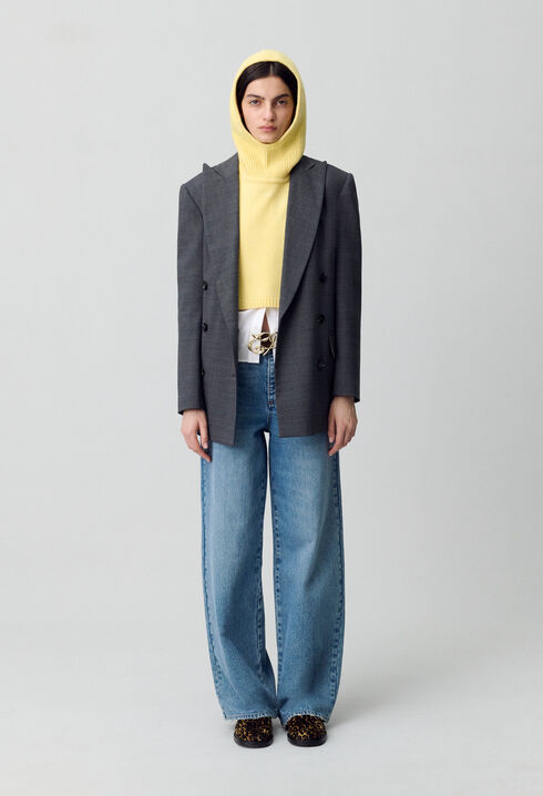 Collar de punto con capucha