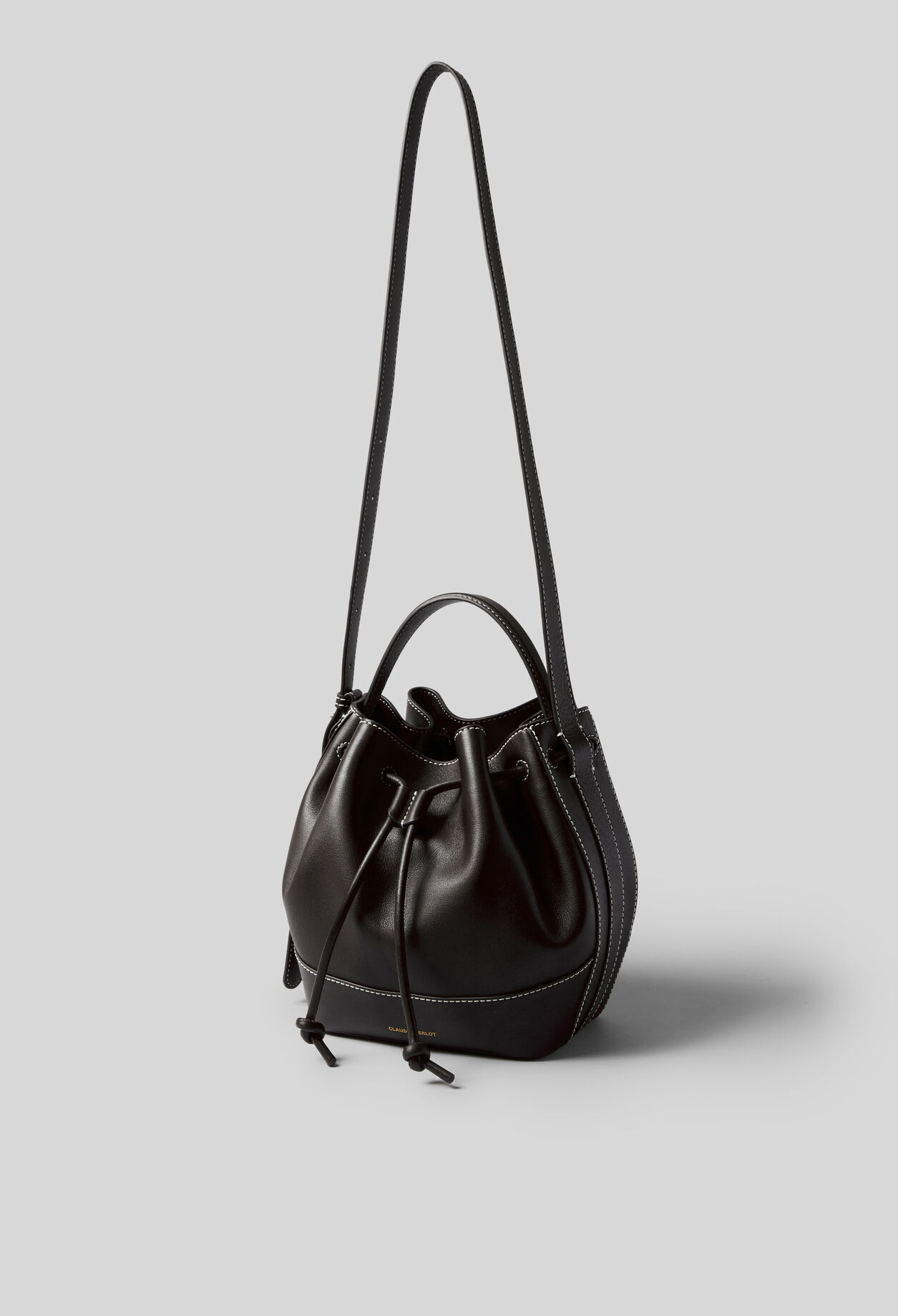 Bolso de cuero tipo saco