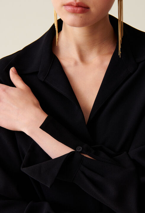 Blusa fluida negra 