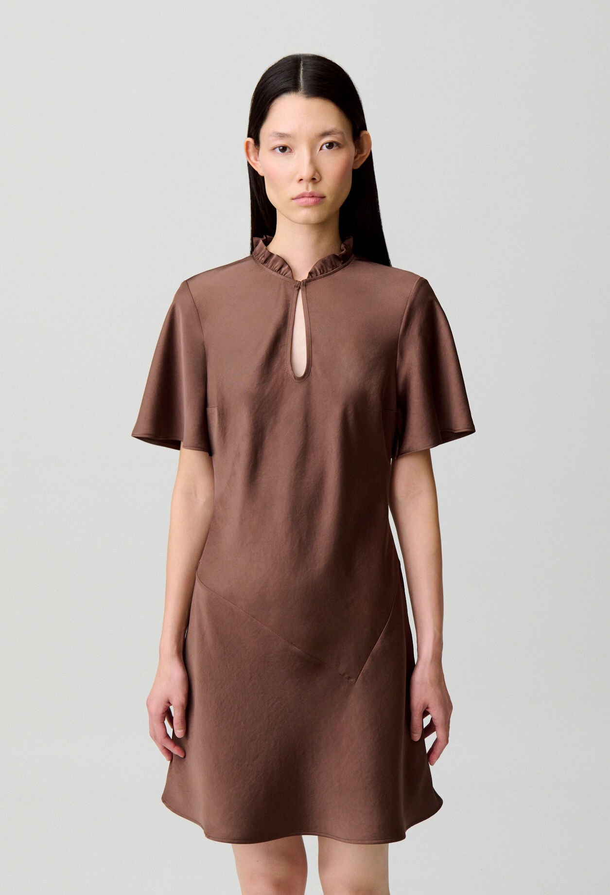 Vestido corto fluido