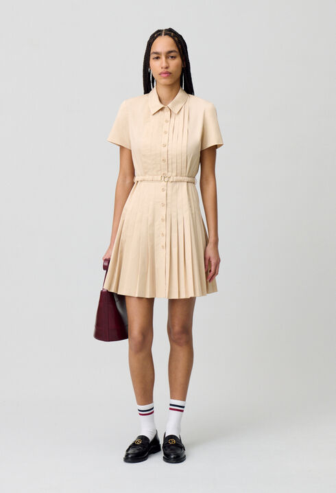 Vestido corto abotonado