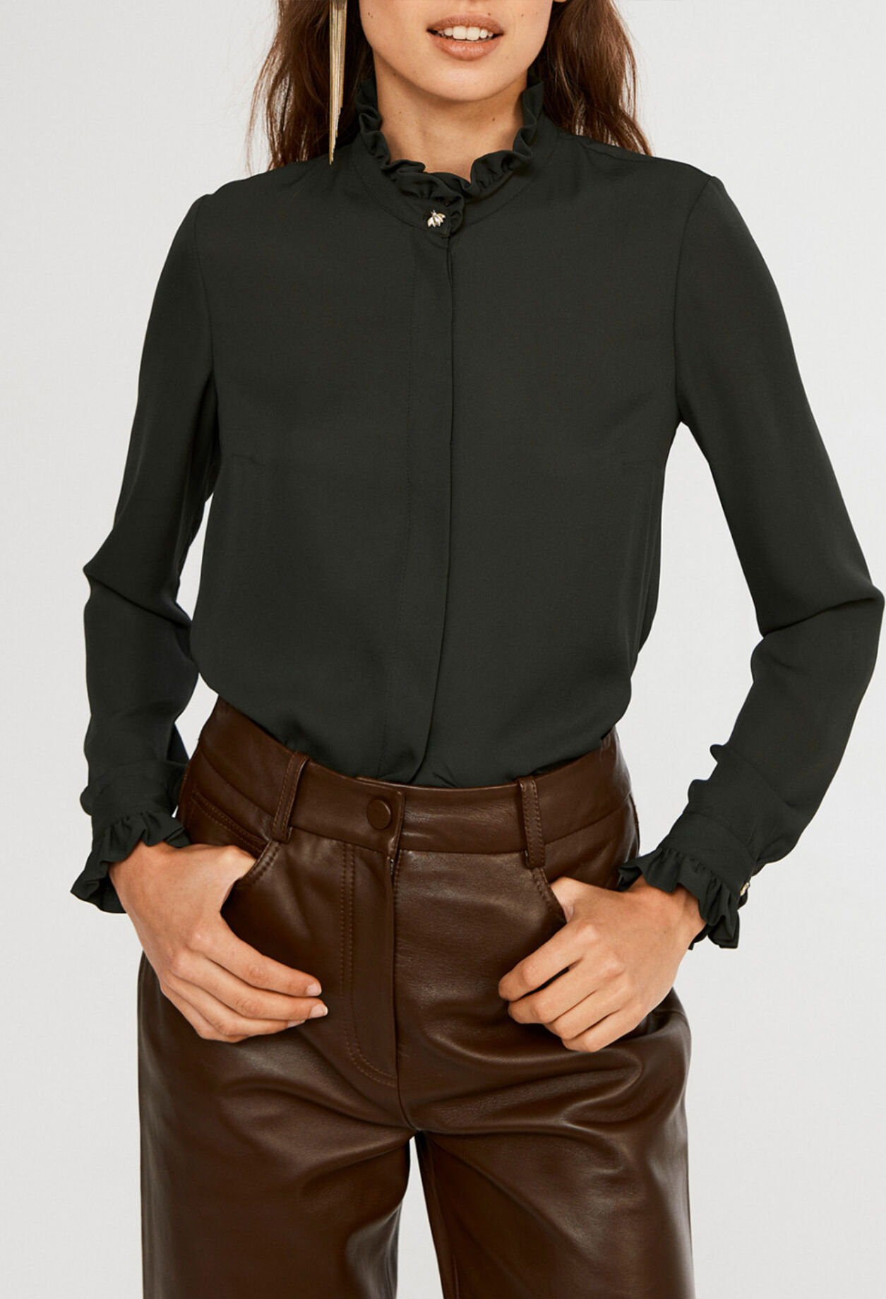 Camisa de poliéster reciclado