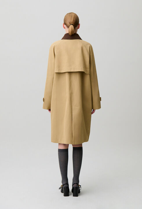 Trench cuello terciopelo extra&iacute;ble