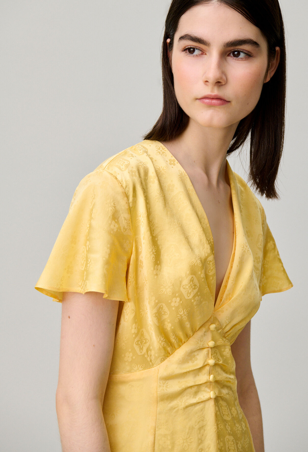 Vestido corto vaporoso