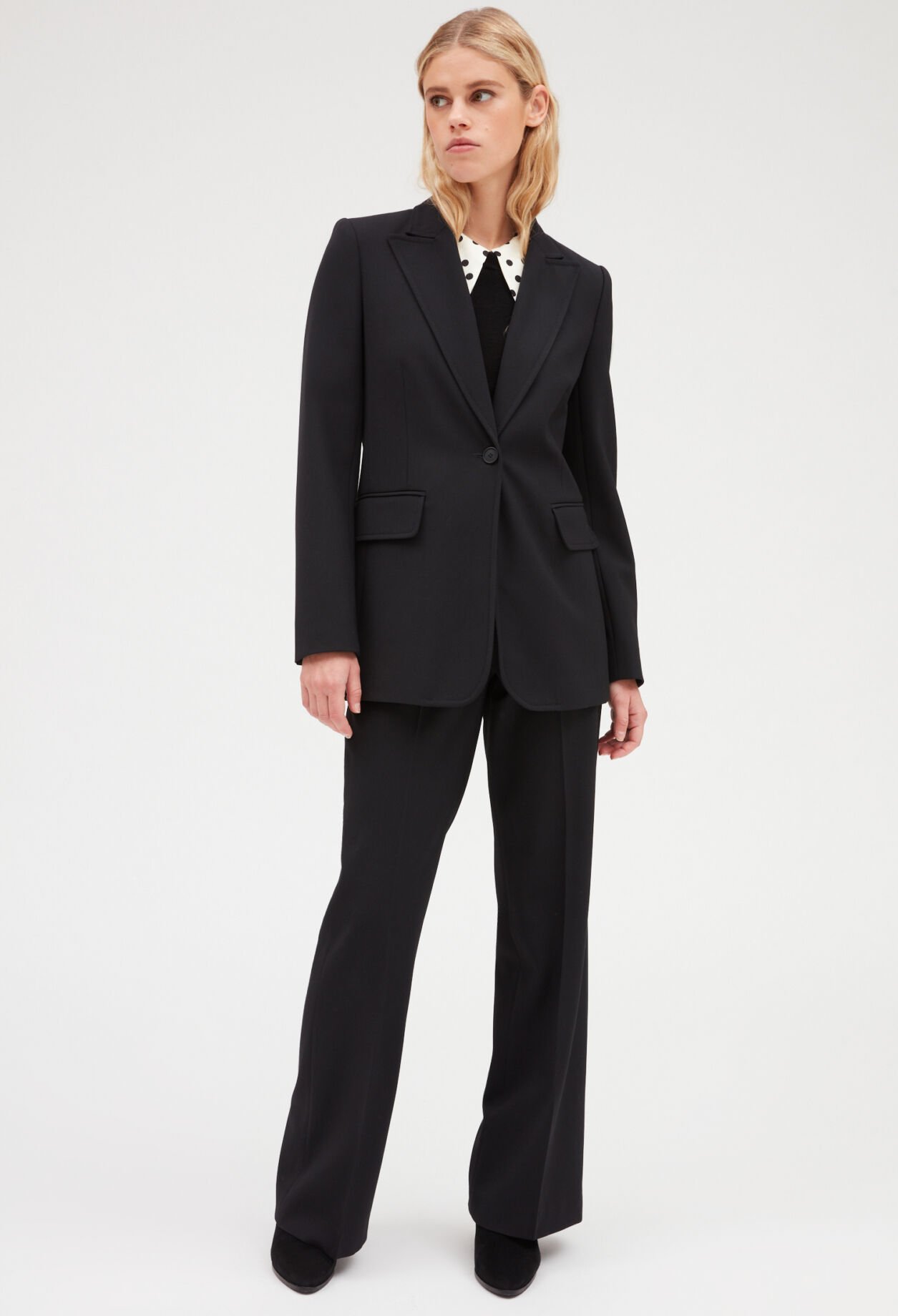 Pantalón acampanado