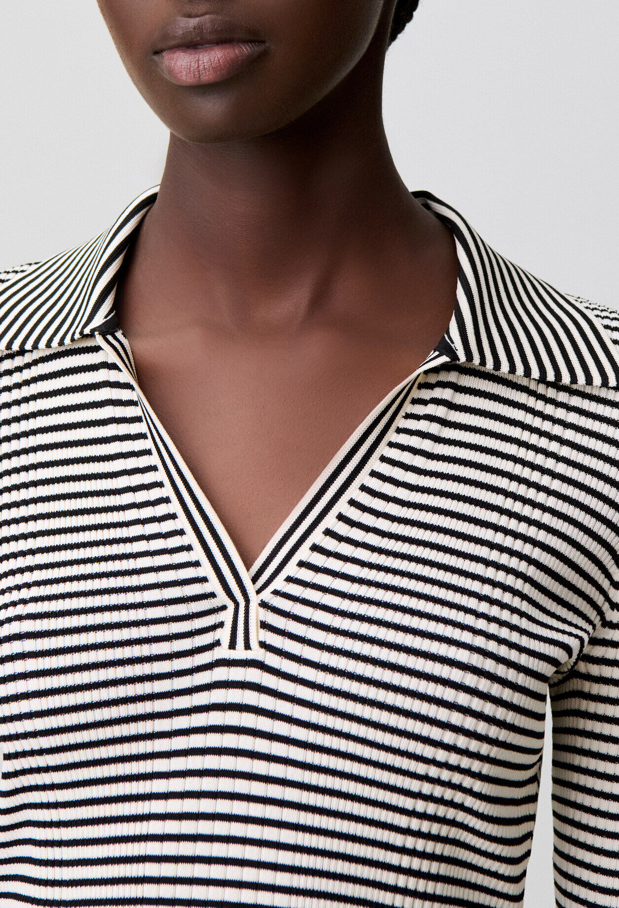 Top a rayas de manga larga