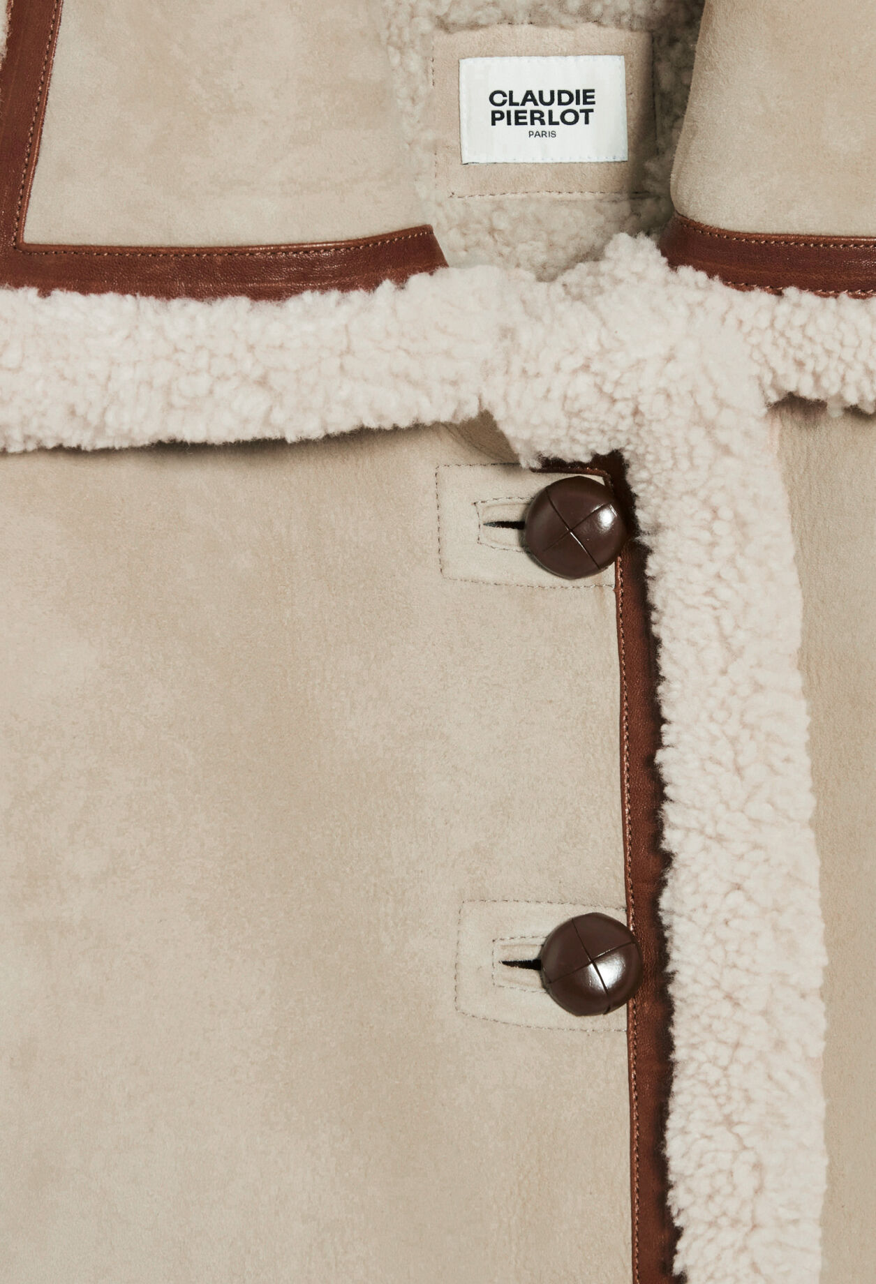 Chaqueta de piel lanosa beige