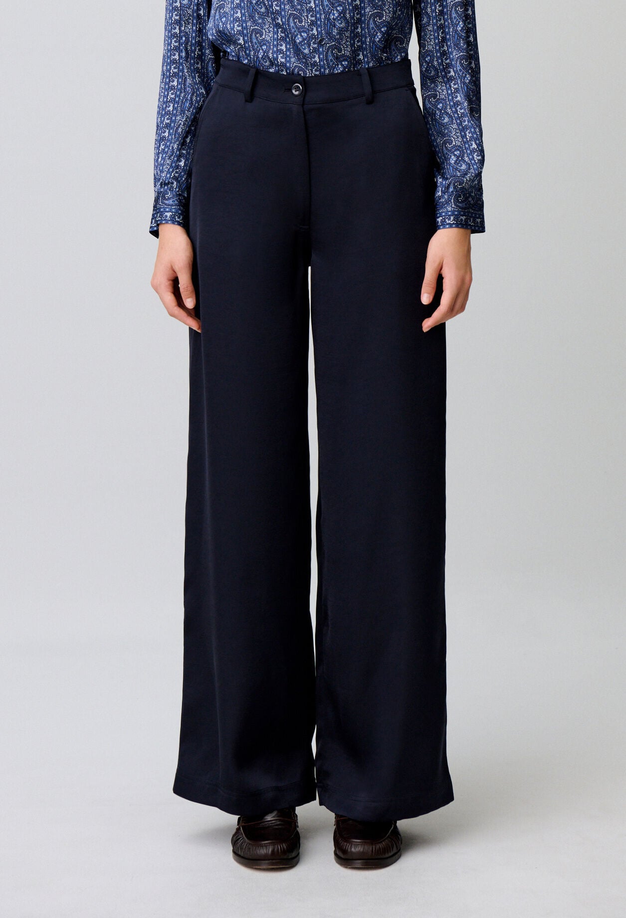 Pantal&oacute;n recto satinado