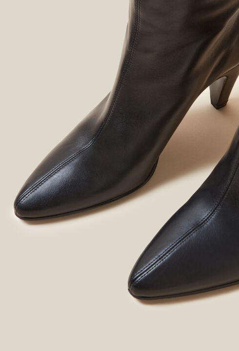 Botas altas de piel