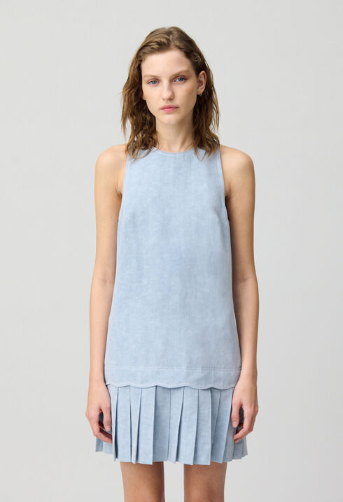 Vestido corto sin mangas
