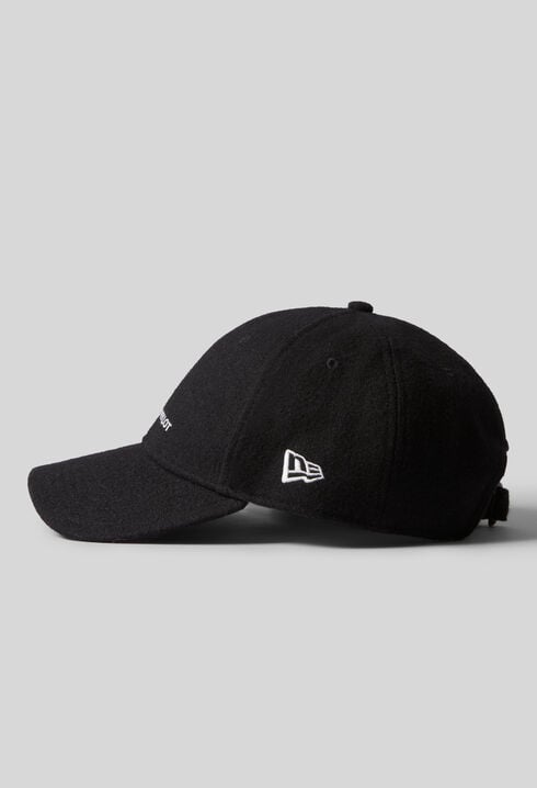 Gorra negra con logo Claudie Pierlot