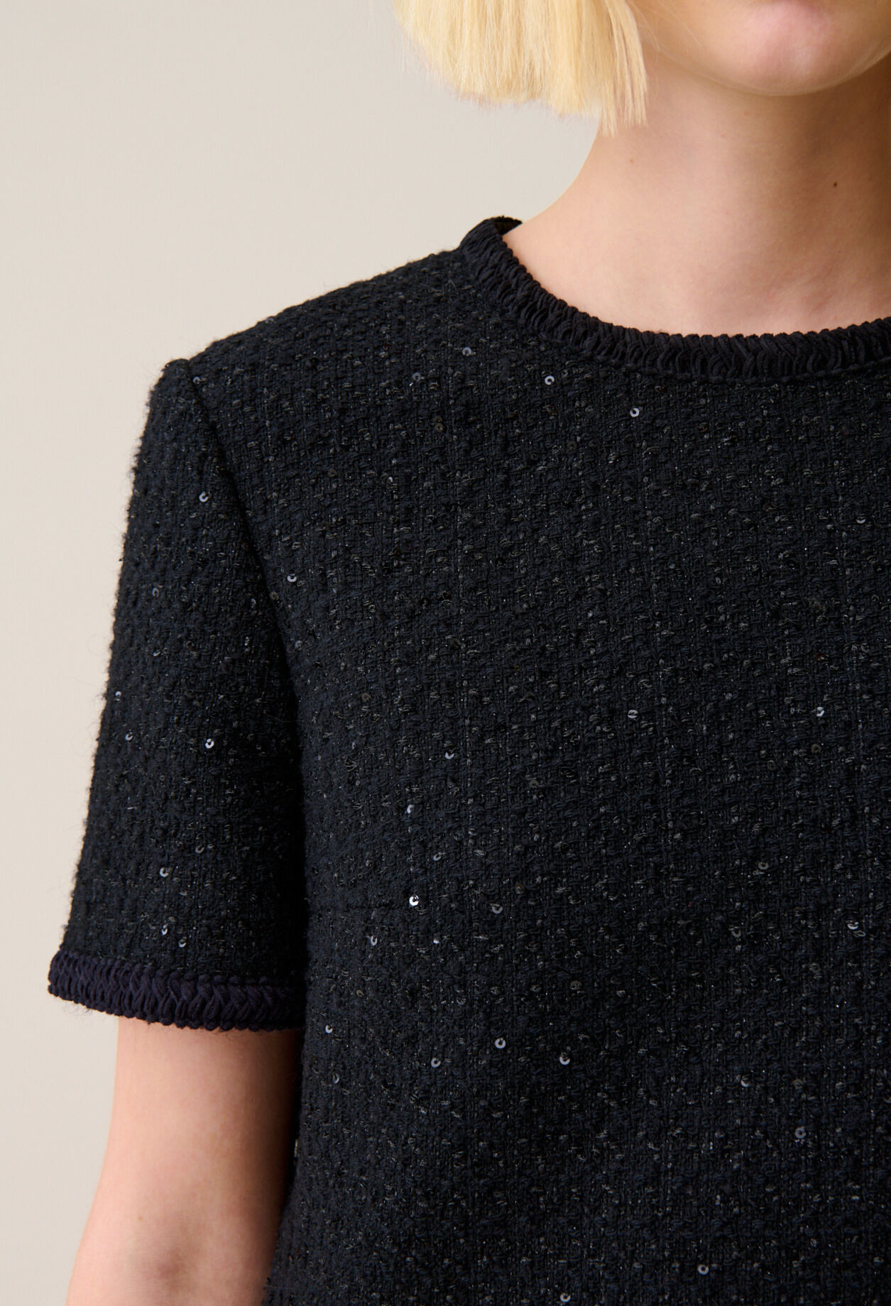 Vestido corto de tweed negro