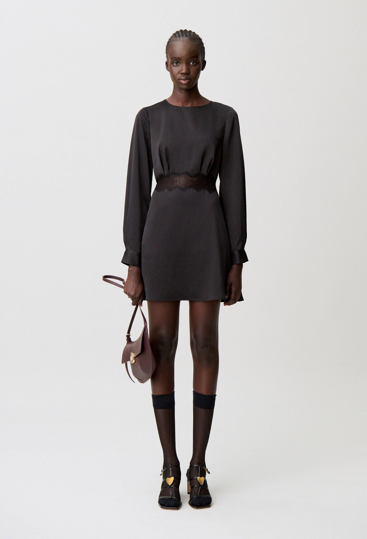 Vestido corto satinado