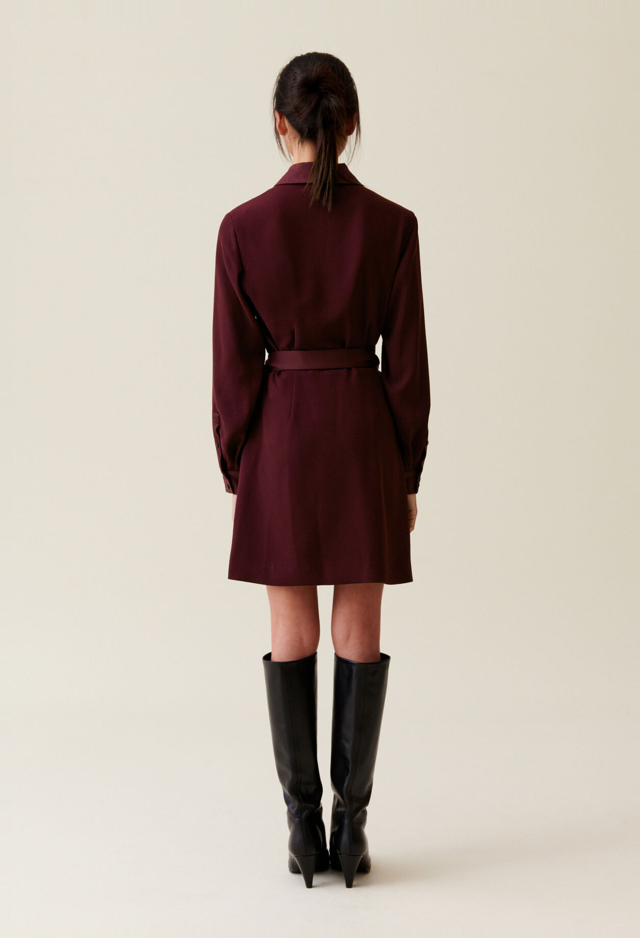 Vestido cruzado con solapa
