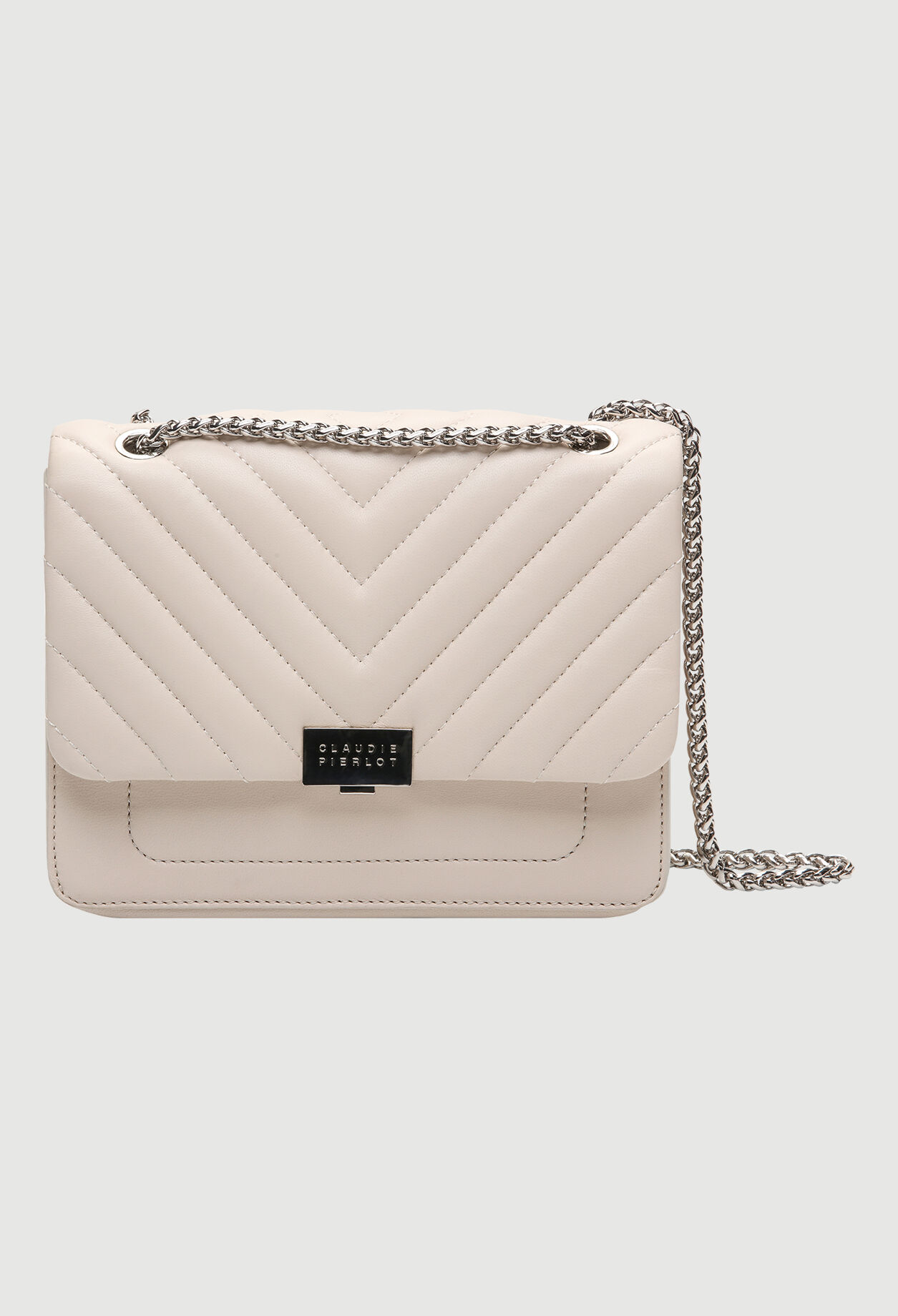 Bolso con cadena de metal