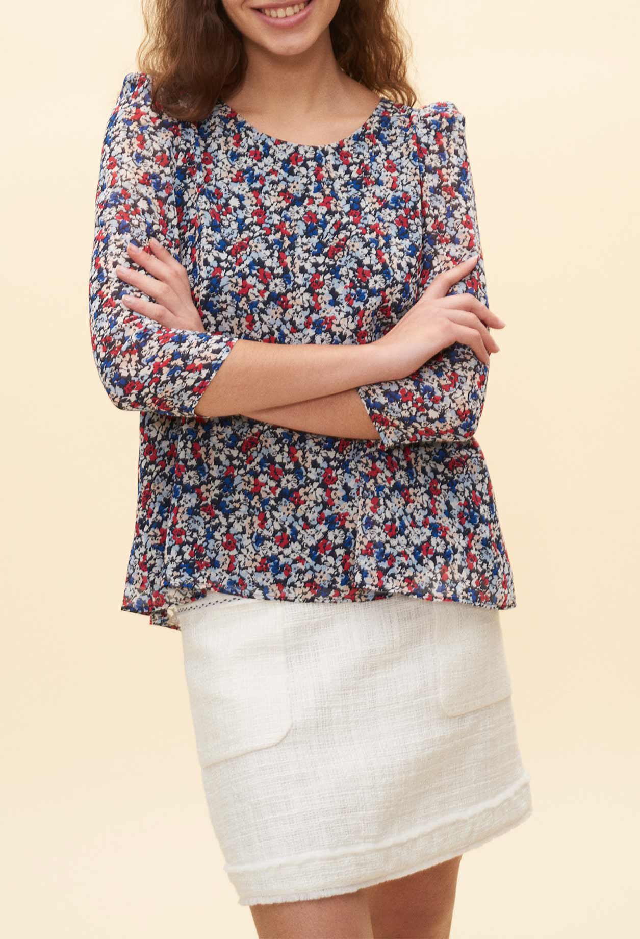 Blusa con flores