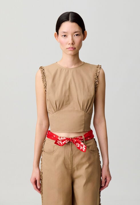 Top corto con volantes