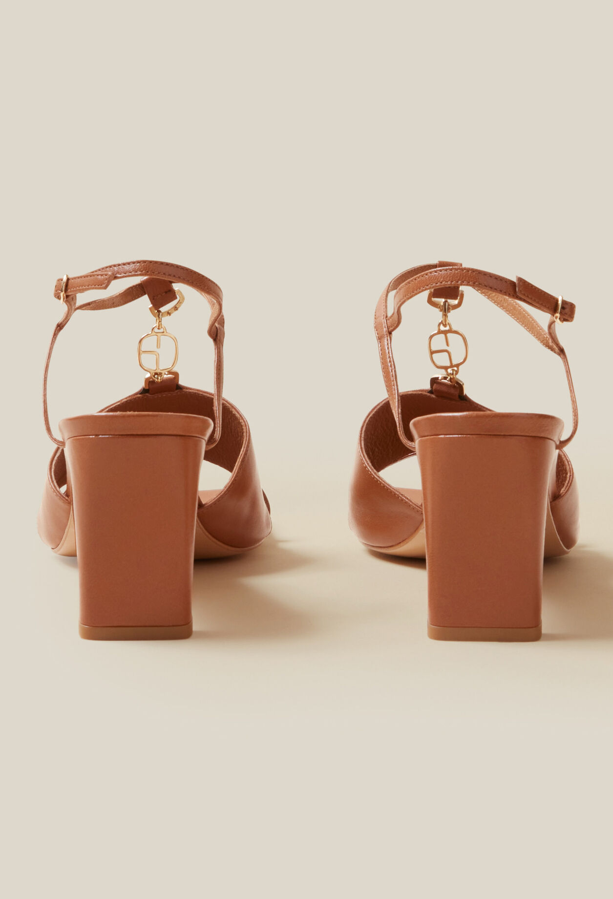Sandalias de tac&oacute;n joya CP