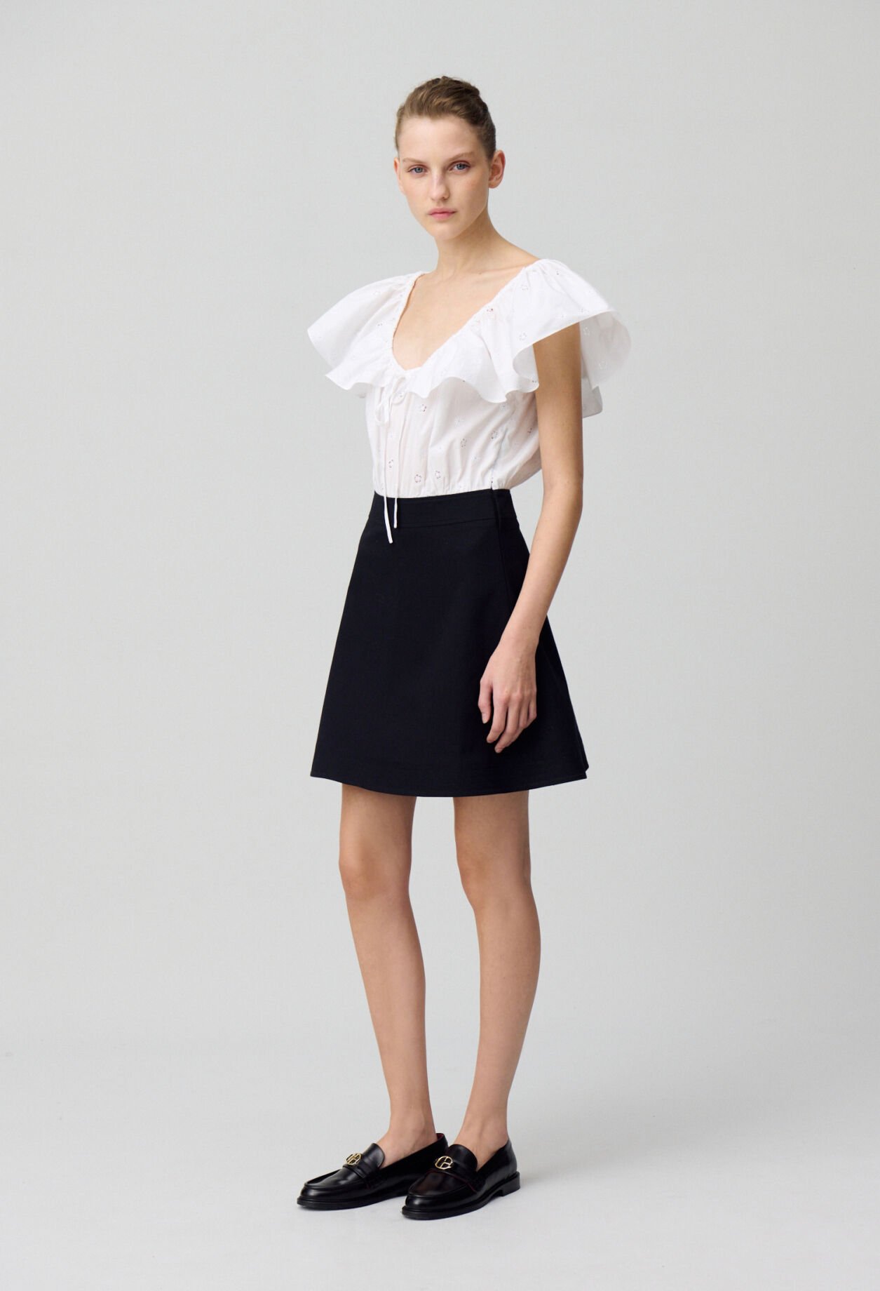 Vestido corto de dos tejidos