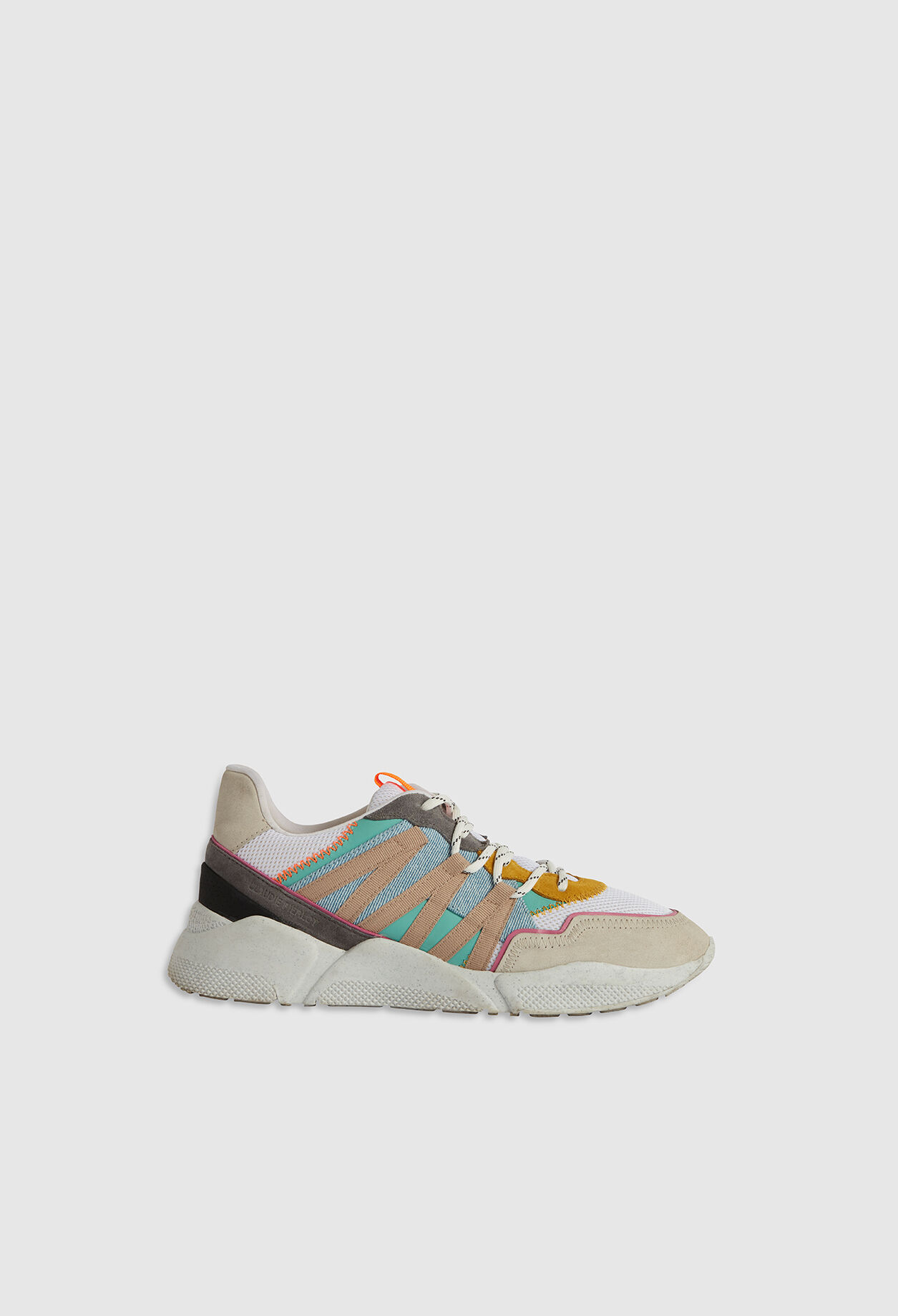 Sneakers gráficas de cuero