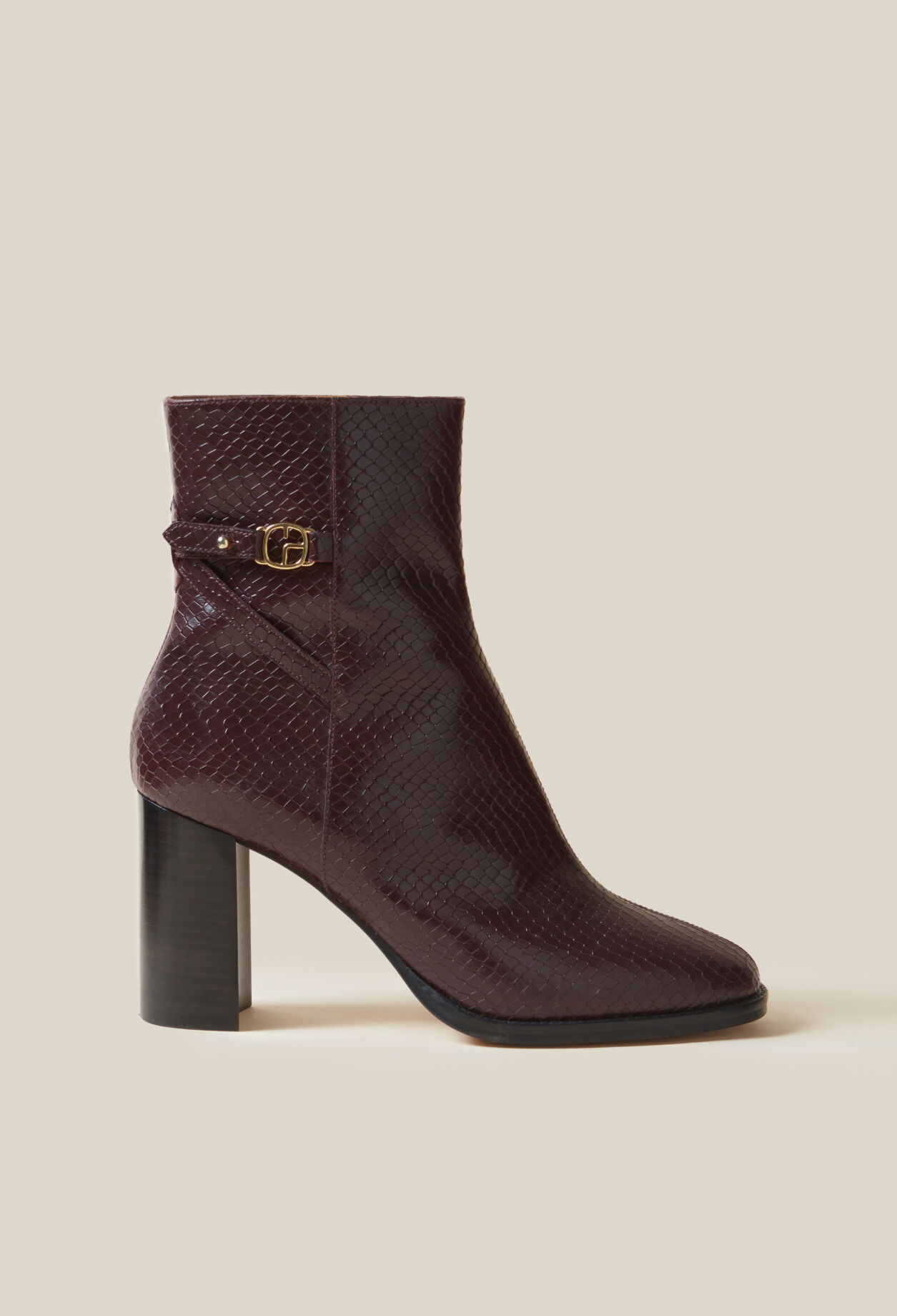 Botines efecto serpiente charol