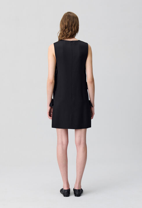 Vestido corto con lazos