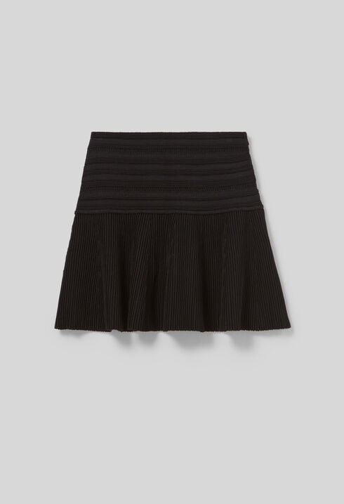 Falda corta de punto fino