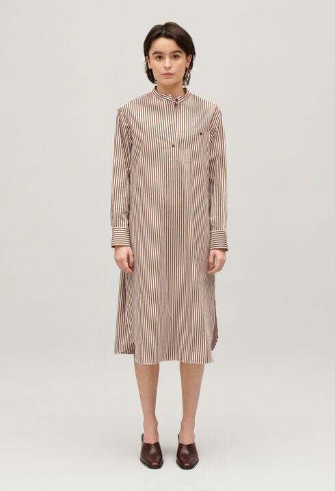 Vestido largo de rayas en bronce