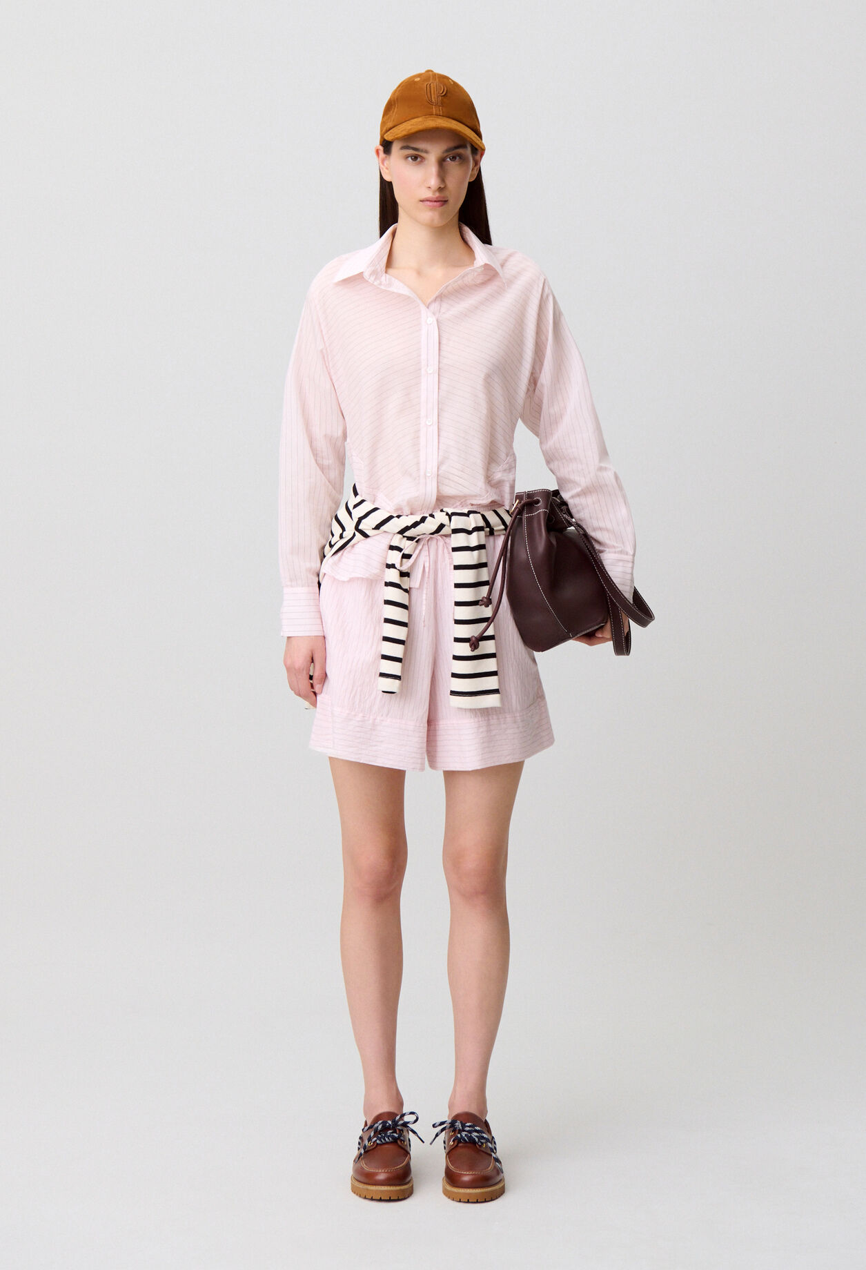 Camisa espalda con volantes