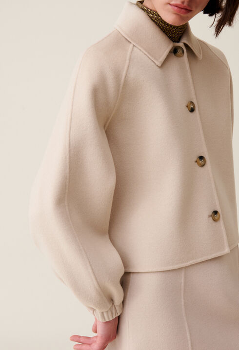 Chaqueta corta cuello camisa