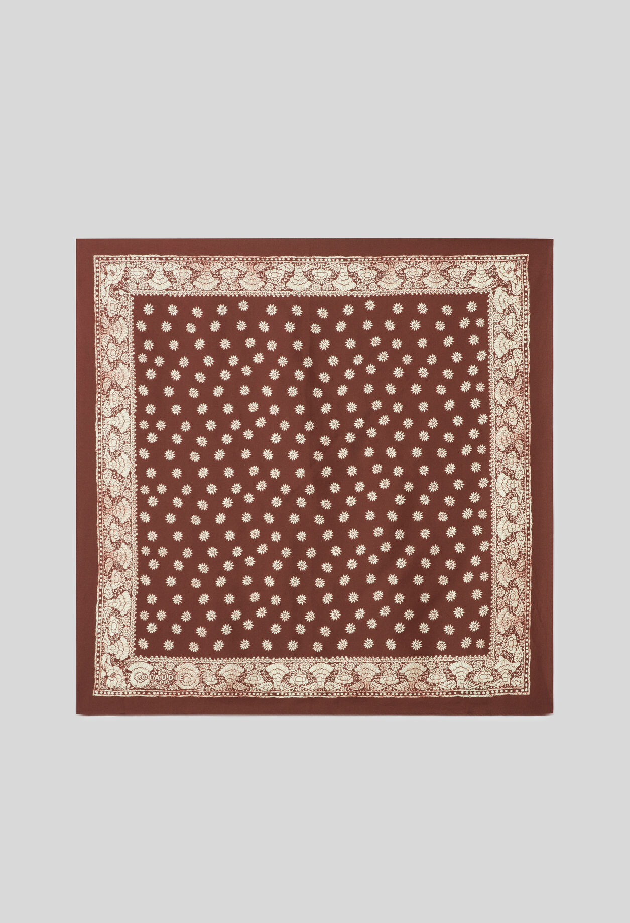 Pa&ntilde;uelo cuadrado estampado