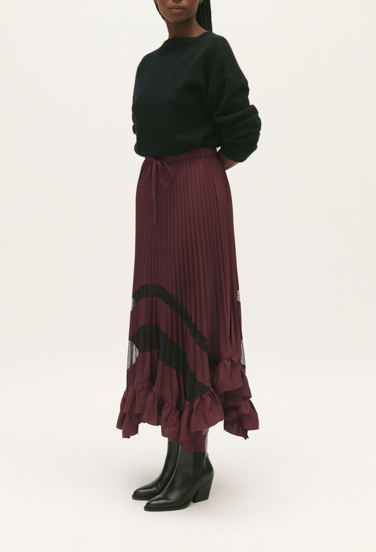 Falda midi plisada con volantes