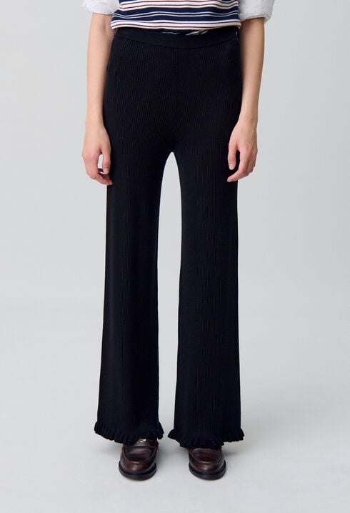 Pantalón de punto acampanado